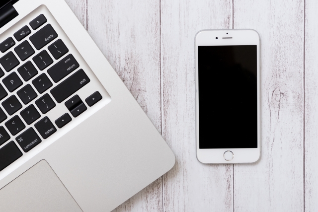 スマホとパソコン