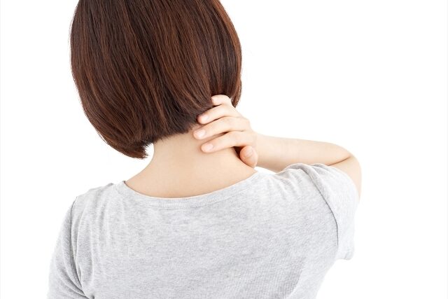 肩こりの女性