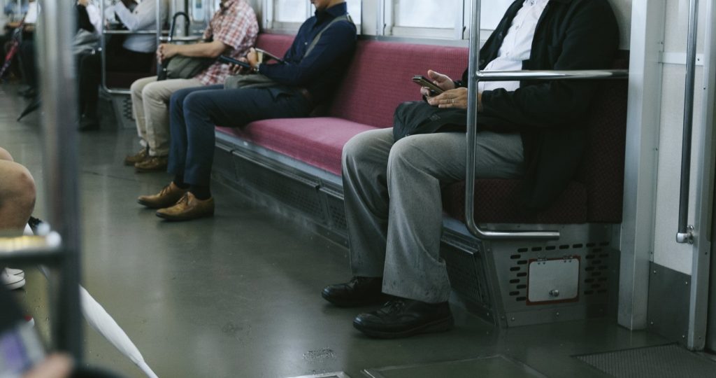 コロナ 電車通勤